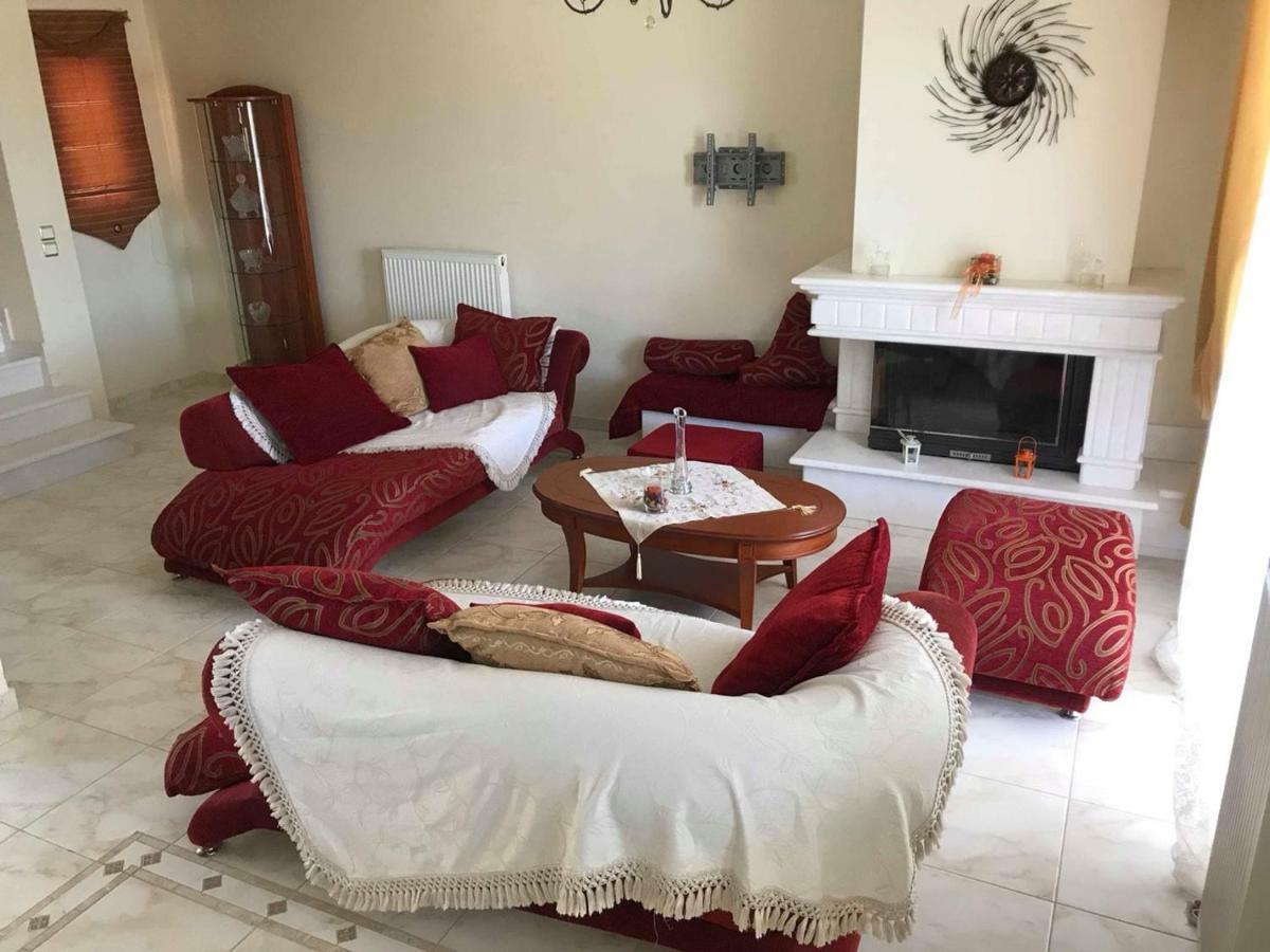 Amazing House In Kiato Near The Beach المظهر الخارجي الصورة